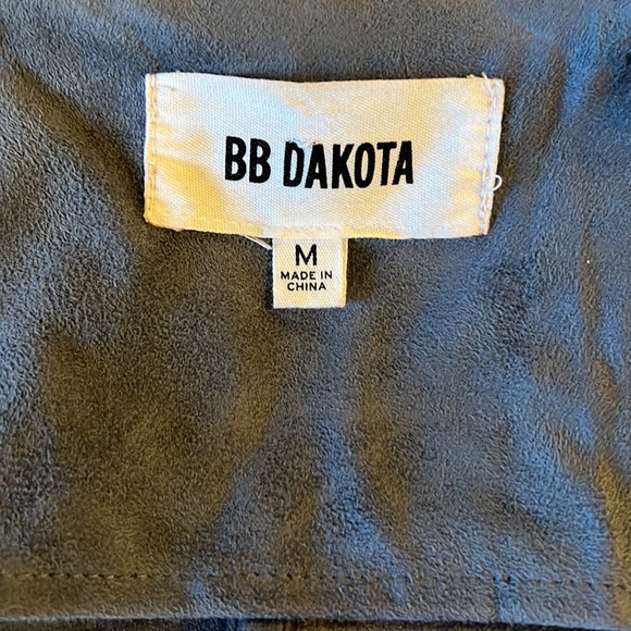 BB DAKOTA Wade Drape Front Faux Suede Gray Jacket, Size M, excellent condition. - Picture 6 of 9